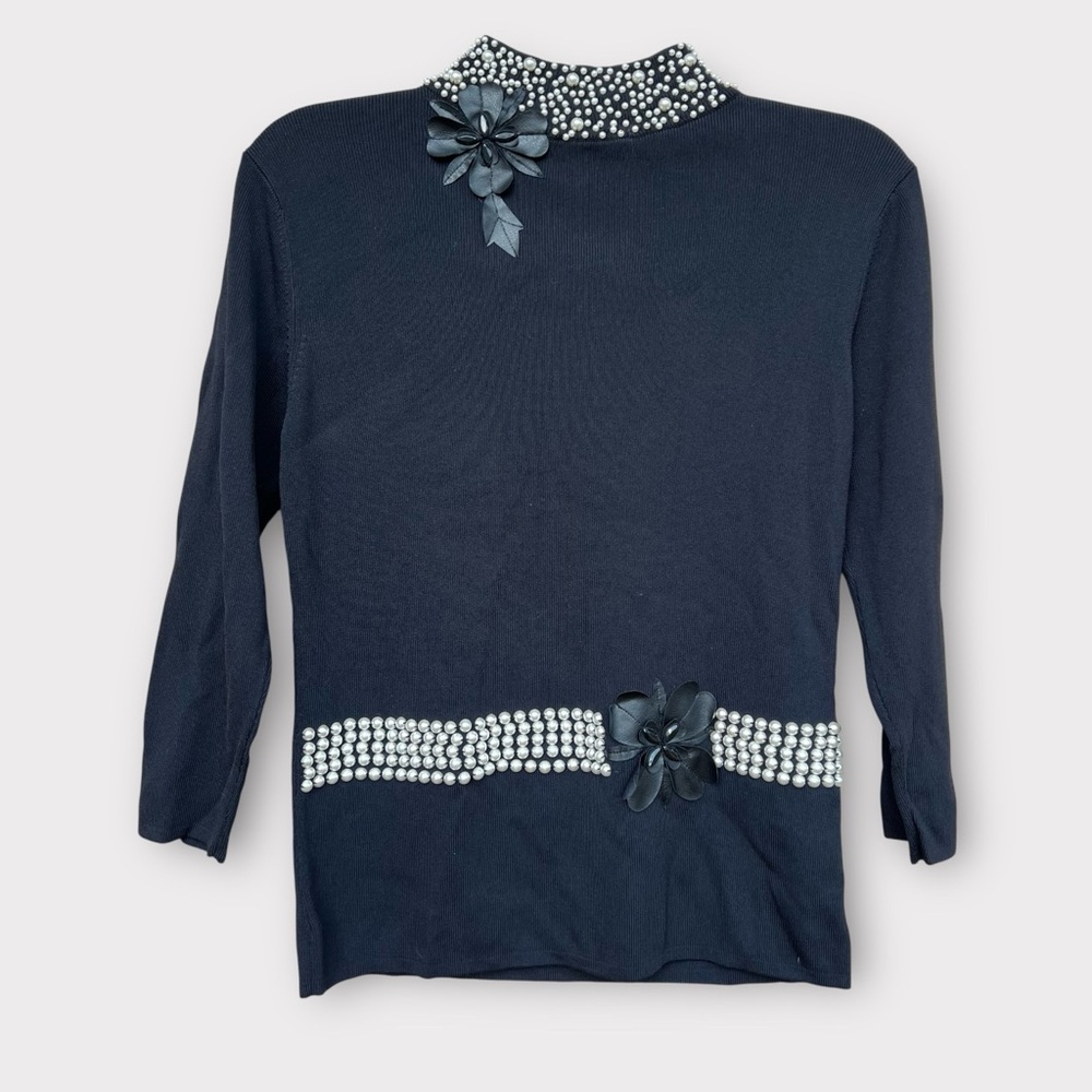 Vintage black sweater with white beads and black flowers